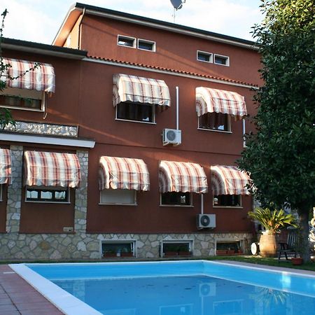 B&B Desenzano Дезенцано-дель-Гарда Екстер'єр фото