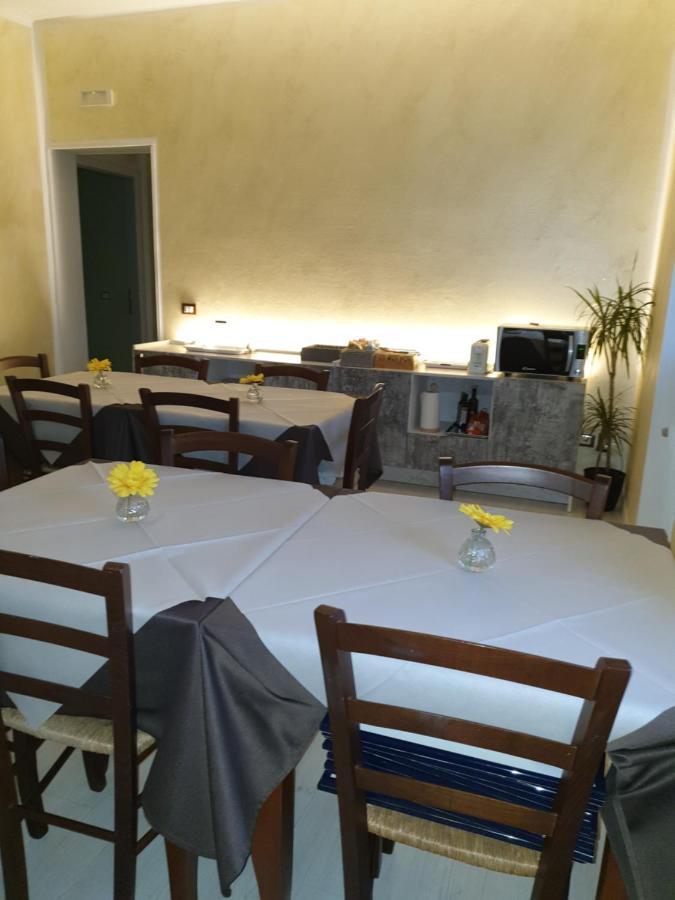 B&B Desenzano Дезенцано-дель-Гарда Екстер'єр фото