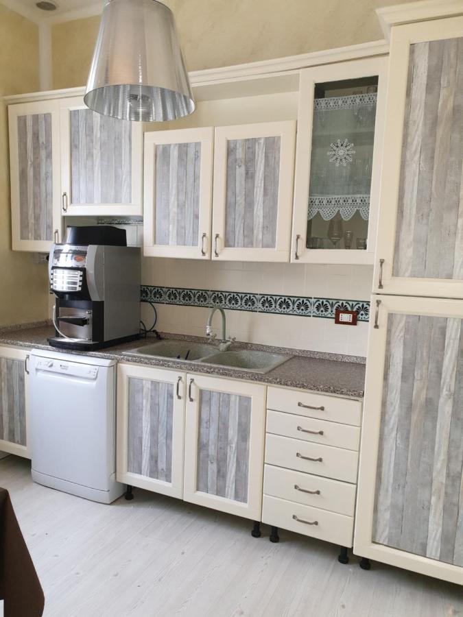 B&B Desenzano Дезенцано-дель-Гарда Екстер'єр фото