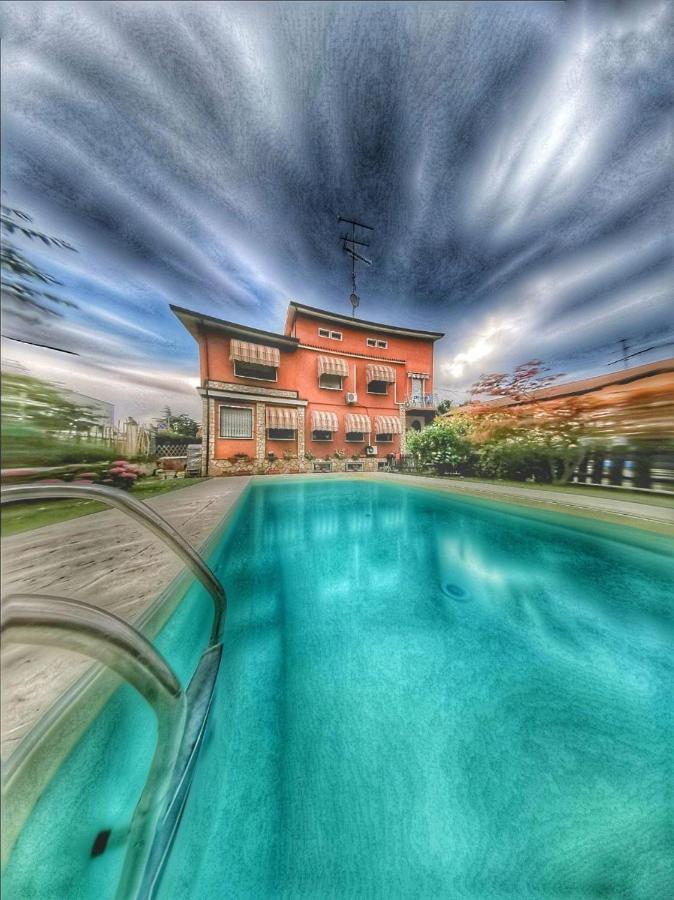 B&B Desenzano Дезенцано-дель-Гарда Екстер'єр фото