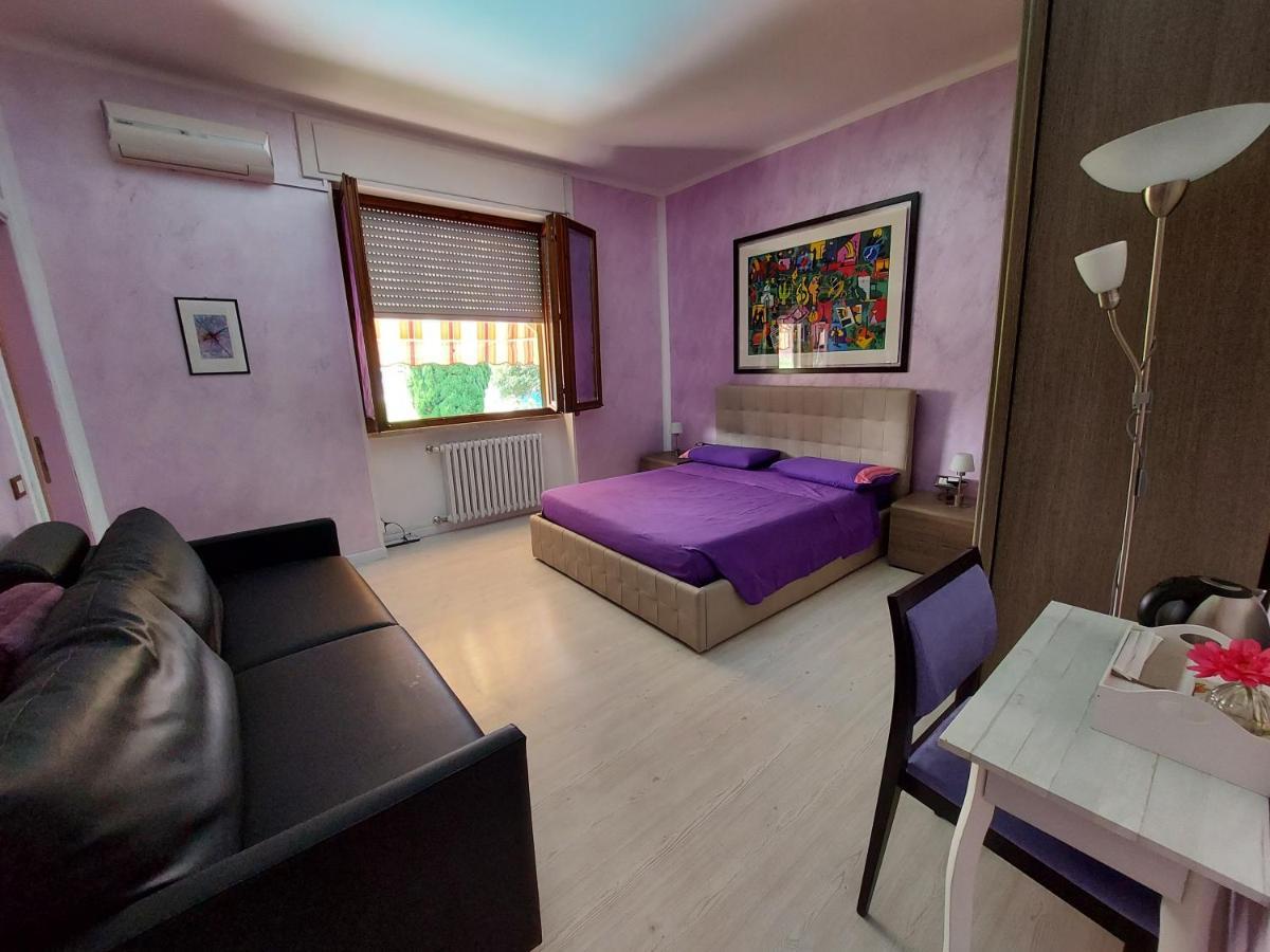 B&B Desenzano Дезенцано-дель-Гарда Екстер'єр фото