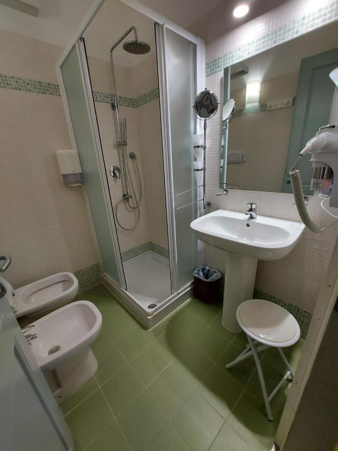 B&B Desenzano Дезенцано-дель-Гарда Екстер'єр фото