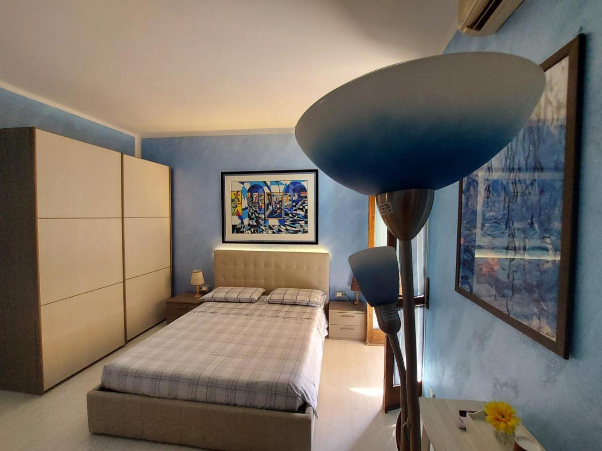 B&B Desenzano Дезенцано-дель-Гарда Екстер'єр фото